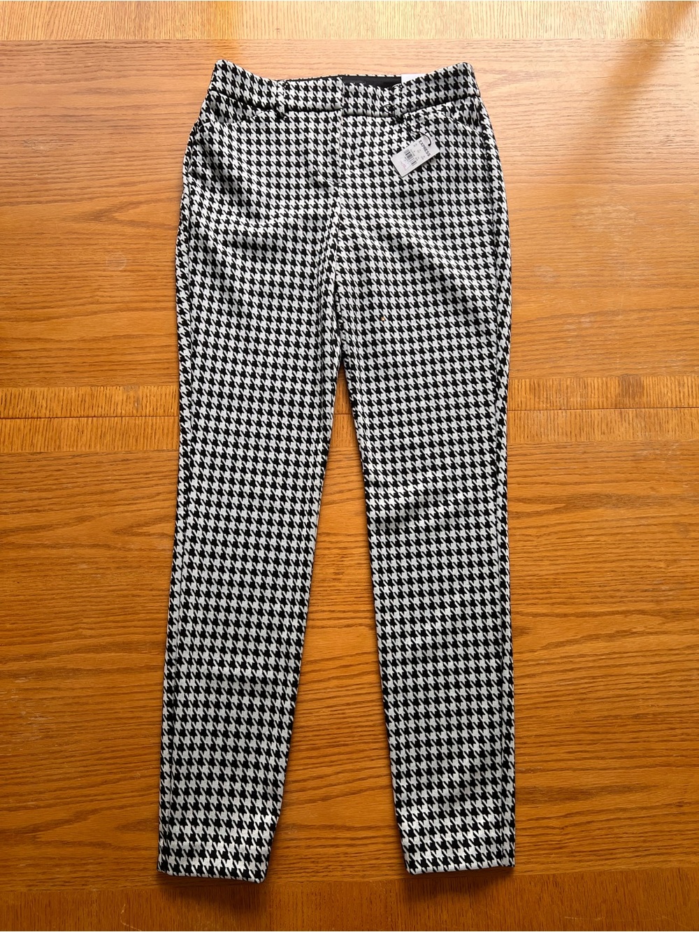 NWT Preppy Express Women's Dress Pants In Houndstooth Size 2R Black and White